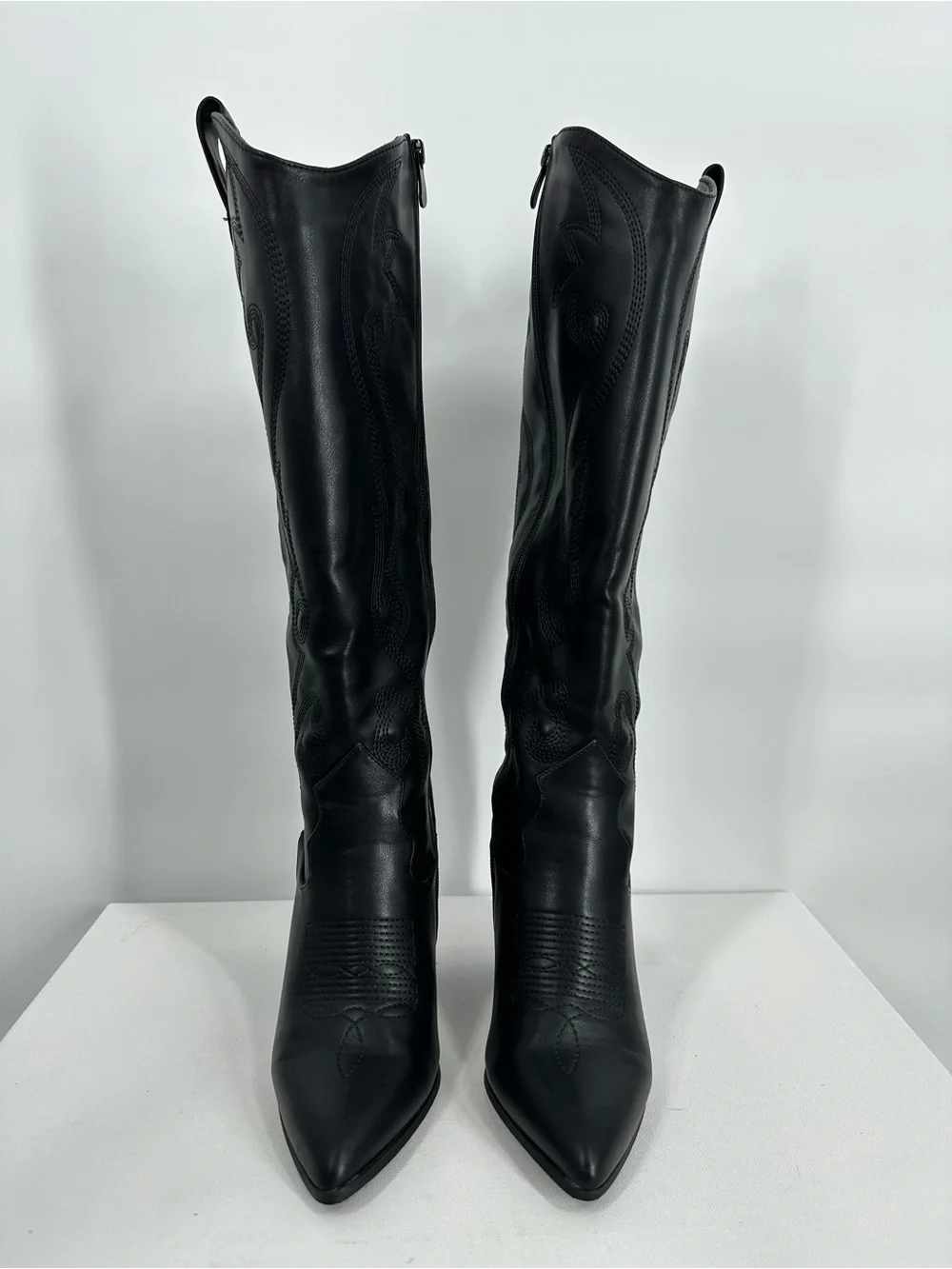 Dream Pairs details brand